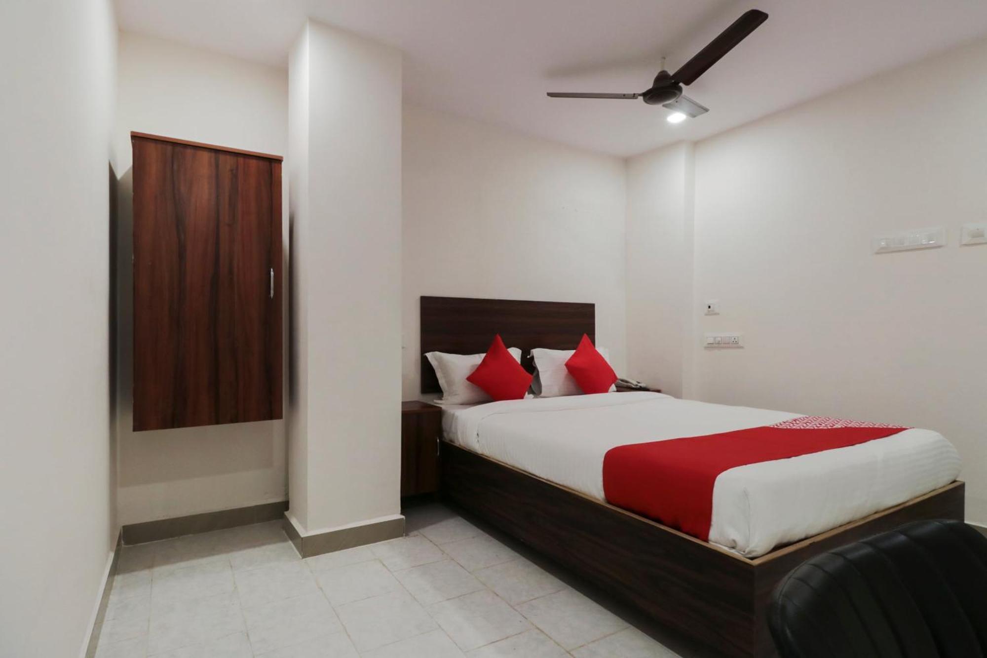 Hotel O Akshaya Elite Vijayawāda Exterior foto